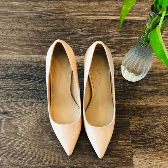 ASOS Shoes - Asos cream Pointed heels